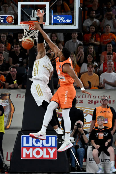 场变化莫测 场变化莫测